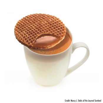 Stroopwafel on cup